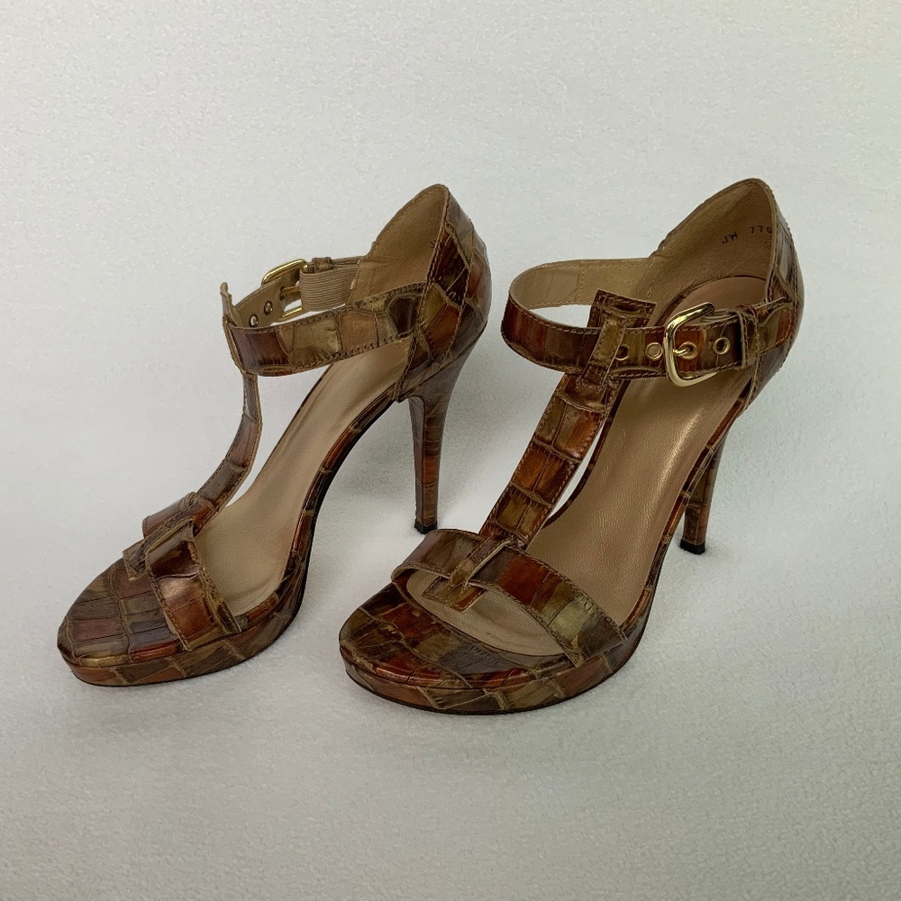 Stuart Weitzman righty Crocodile T-Strap Sandals